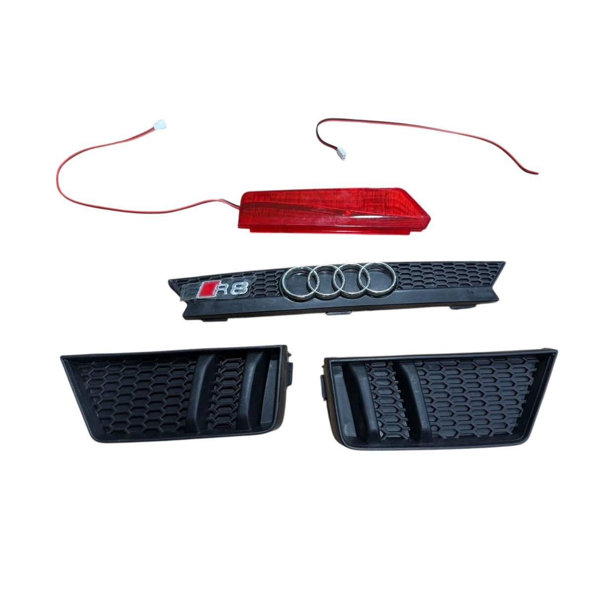 - Audi R8 Sports Bumper Kit  - 121-2647